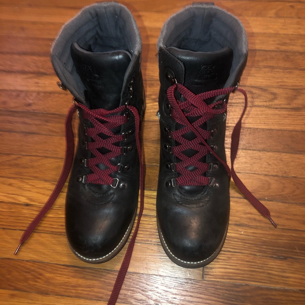 Kodiak women’s waterproof boots hiking